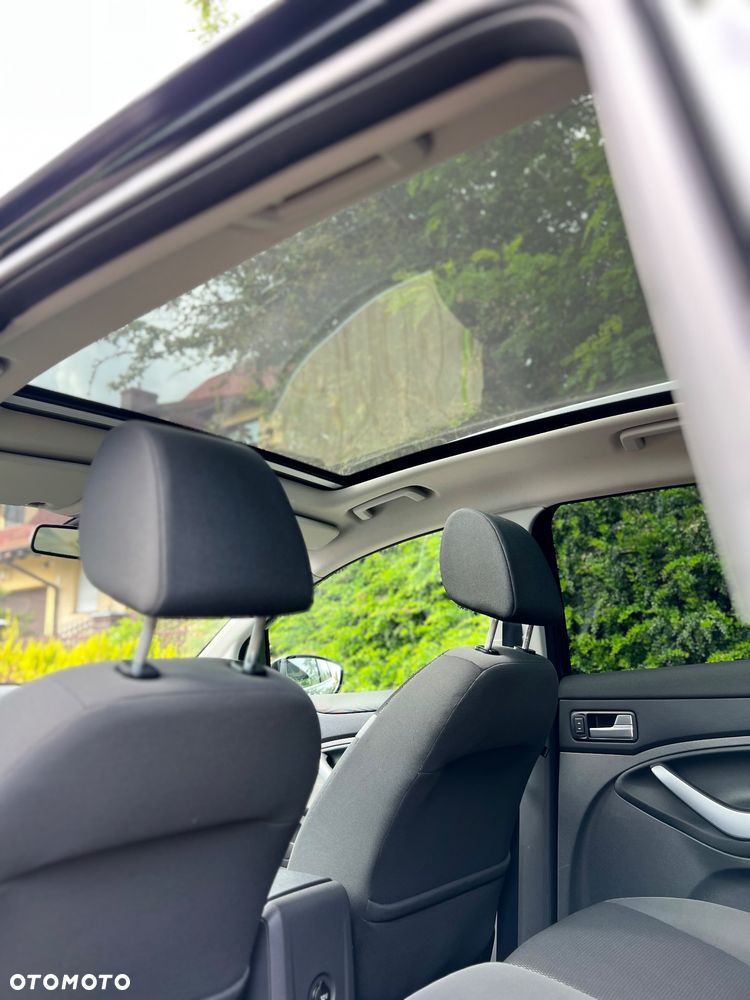 Ford Kuga 2.0 TDCi 4x4 Titanium - 24
