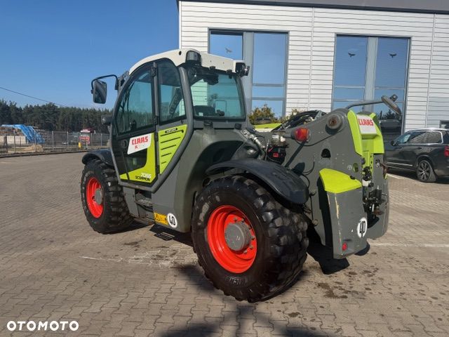 Claas SCORPION 7055 - 2