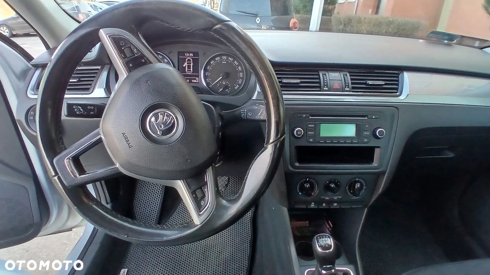 Skoda RAPID 1.6 TDI DPF Edition - 6