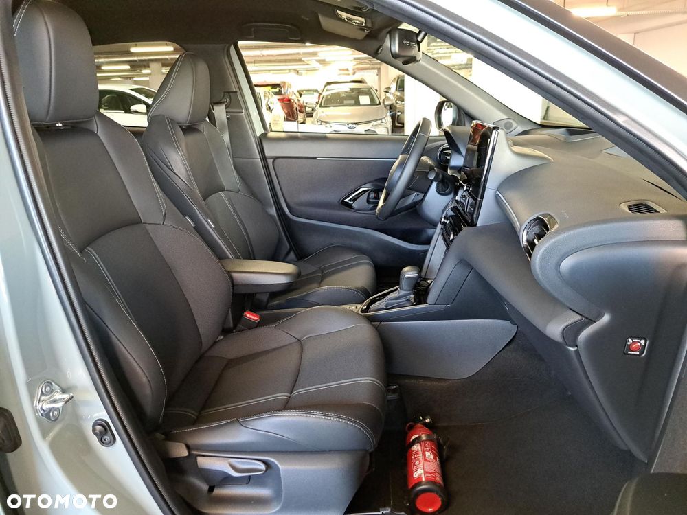 Toyota Yaris Cross - 16