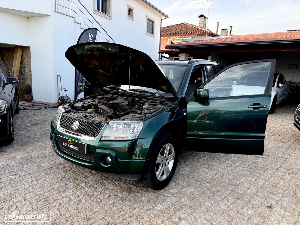 Suzuki Grand Vitara 1.9 DDiS X-Premium - 33