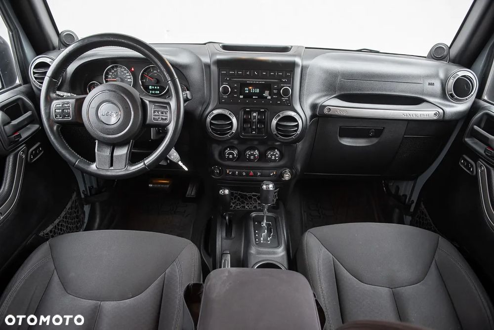 Jeep Wrangler - 23