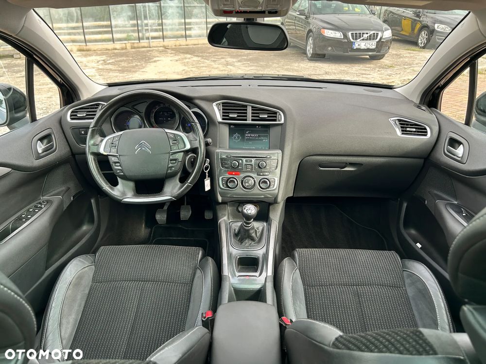 Citroën C4 HDi 150 Exclusive - 3