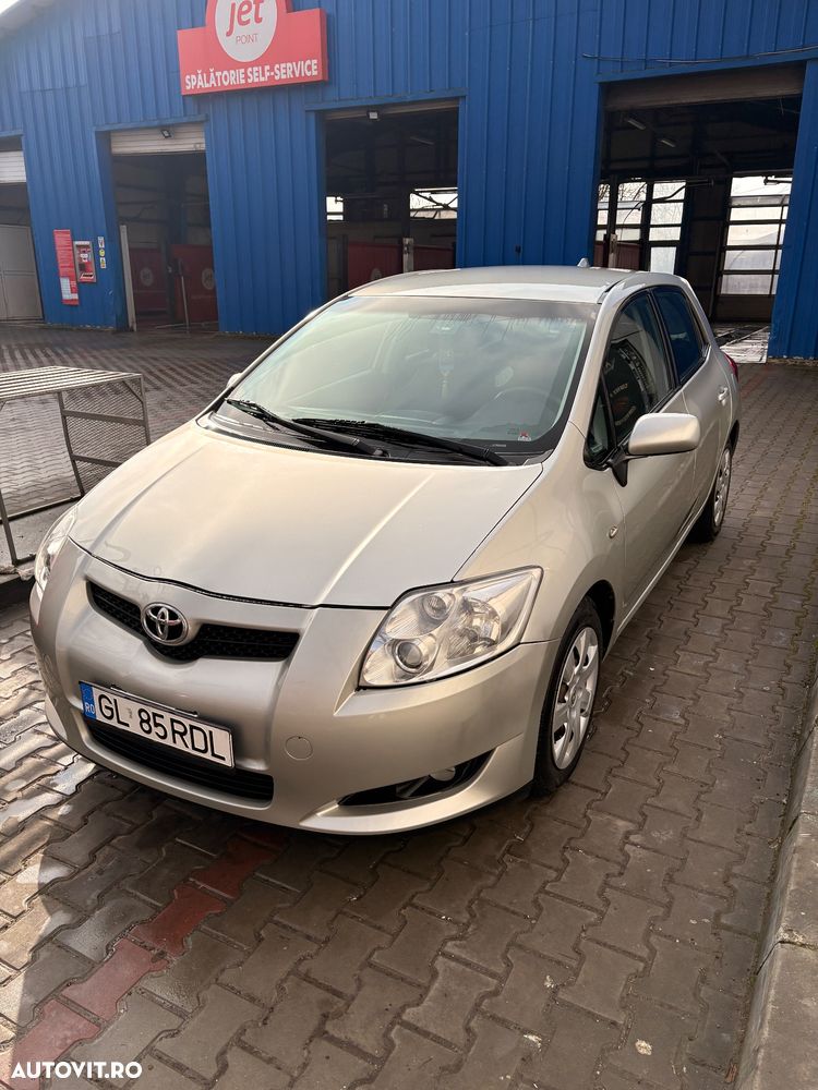 Toyota Auris 1.4 VVT-i - 1