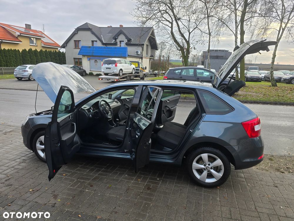 Skoda RAPID 1.2 TSI Ambition - 16