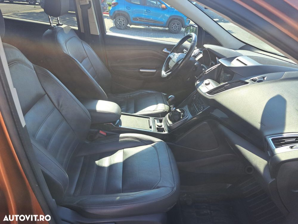 Ford Kuga 2.0 TDCi 2WD ST-Line - 2
