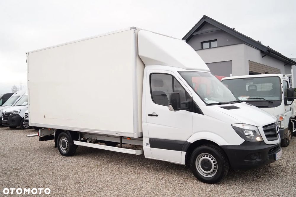 Mercedes-Benz Sprinter - 8