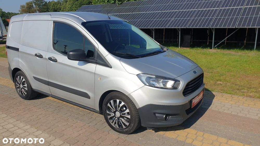 Ford transit courier - 8