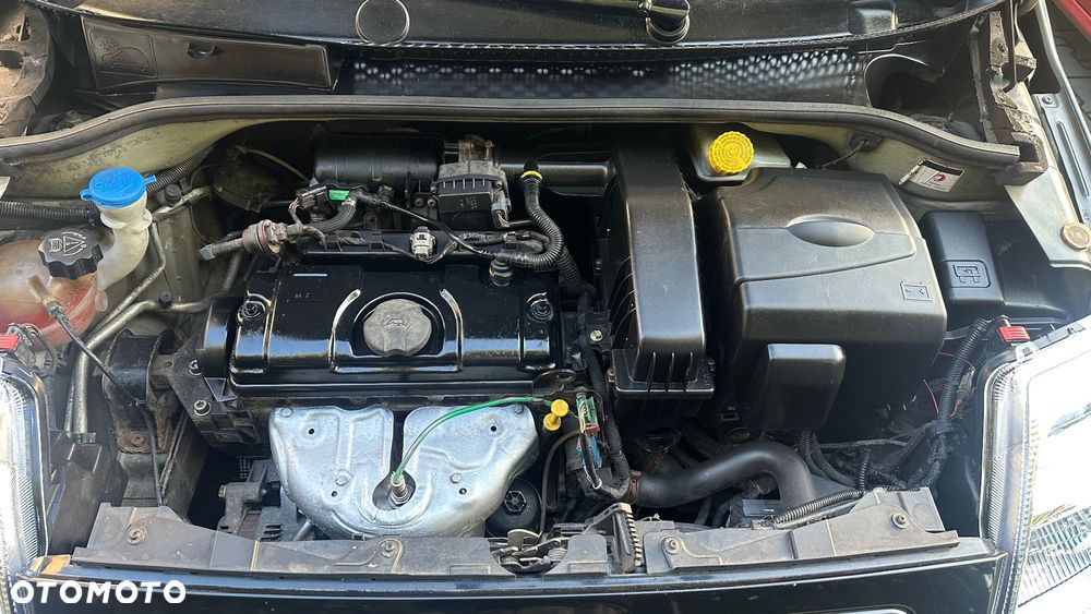 Citroën C2 1.4 VTR - 8