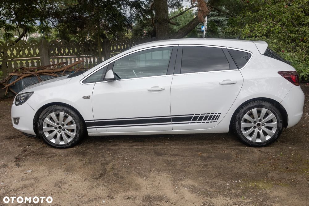 Opel Astra 2.0 CDTI Cosmo - 3