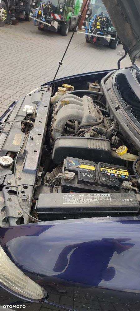 Chrysler Voyager - 30