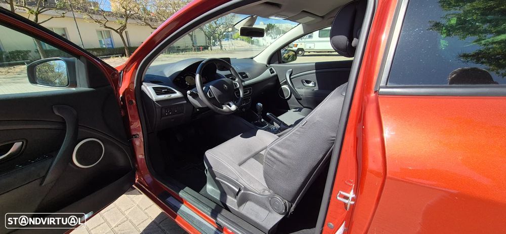 Renault Mégane Coupe dCi 110 FAP Dynamique - 6