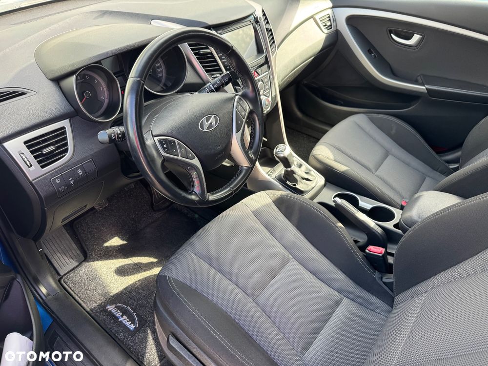 Hyundai i30 blue 1.6 GDI YES Gold - 9