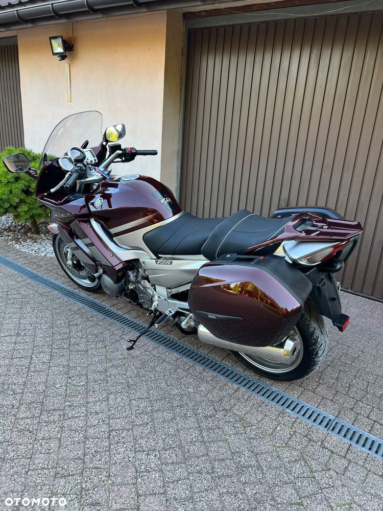 Yamaha FJR - 18