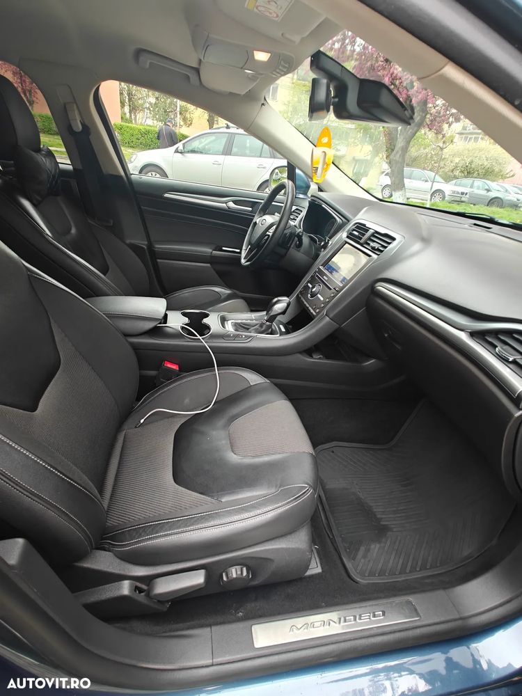 Ford Mondeo 2.0 TDCI PowerShift AWD Titanium - 9