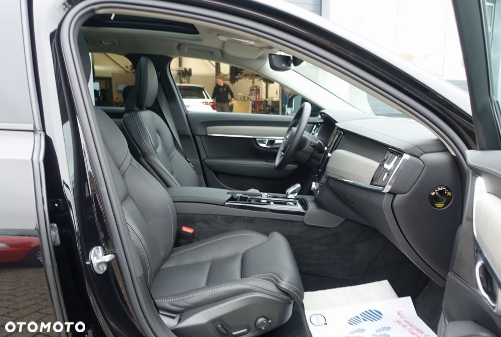 Volvo V90 T8 AWD Plug-In Hybrid Plus Dark - 7