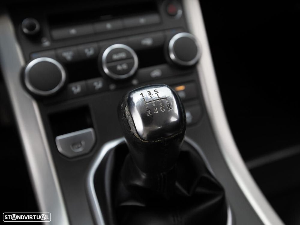 Land Rover Range Rover Evoque - 16
