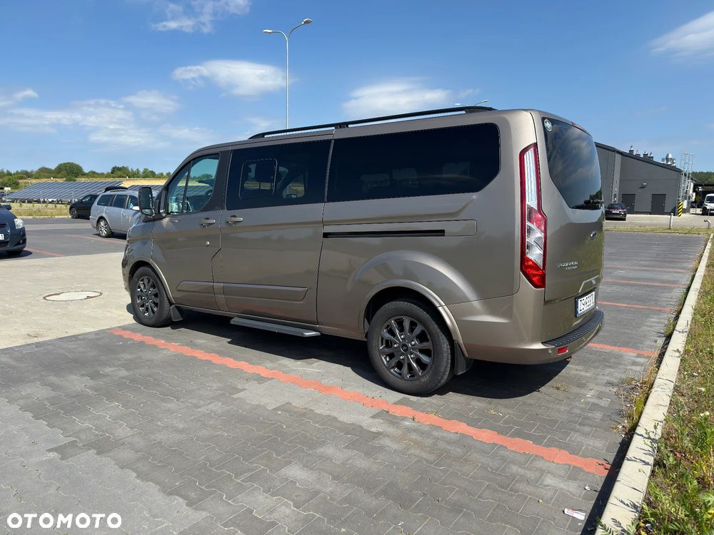 Ford Tourneo Custom - 7