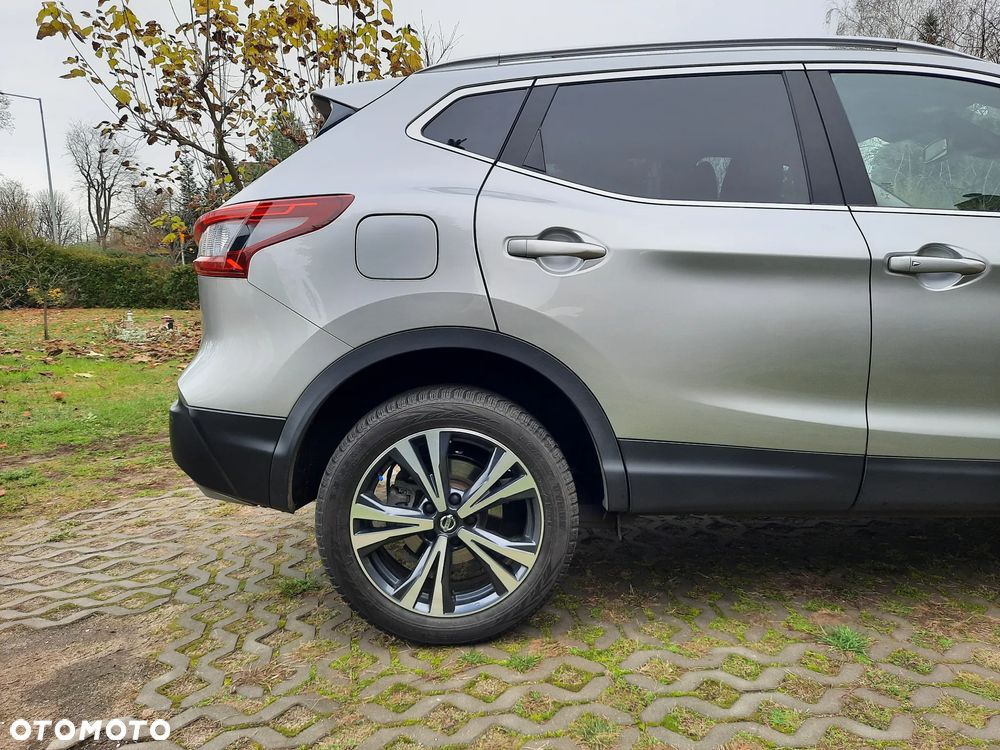 Nissan Qashqai 1.3 DIG-T N-CONNECTA - 12