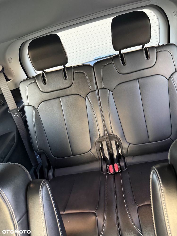 Jeep Grand Cherokee - 14