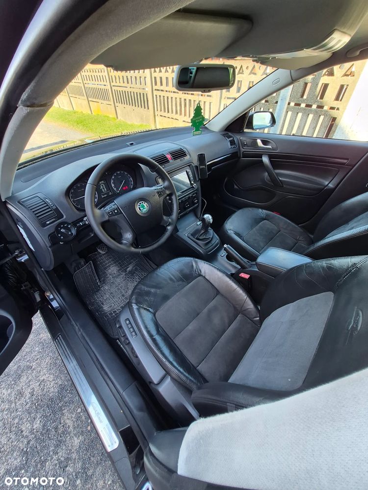 Skoda Octavia 2.0 TDI DPF Laurin & Klement - 13