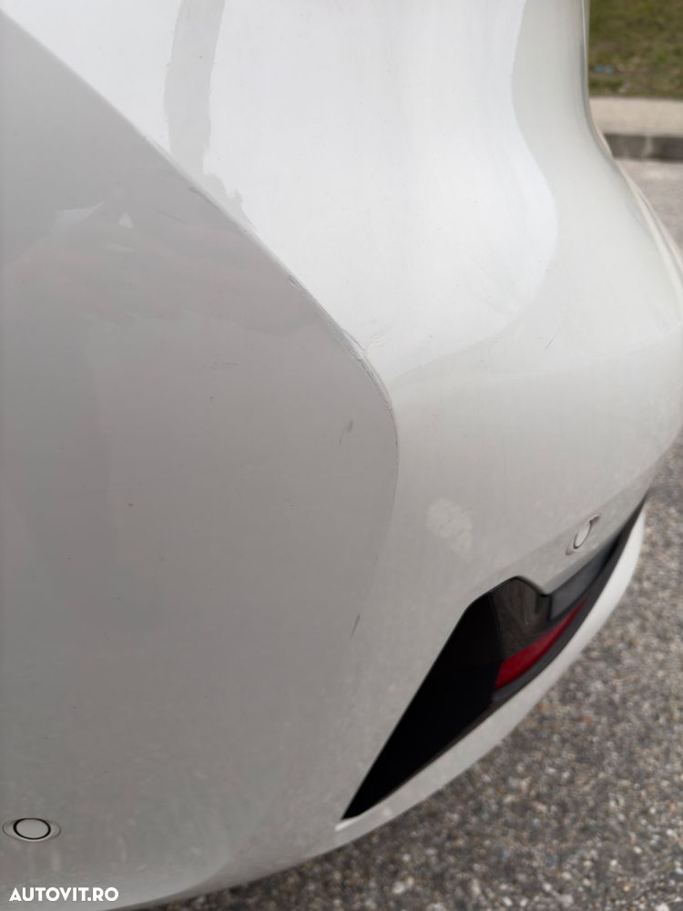BMW Seria 3 330e Aut. - 9