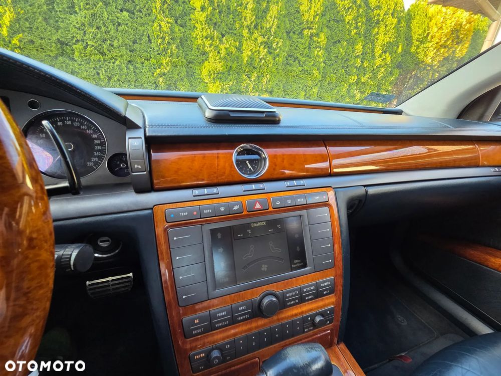 Volkswagen Phaeton 4.2 V8 4 Mot (5os) - 15