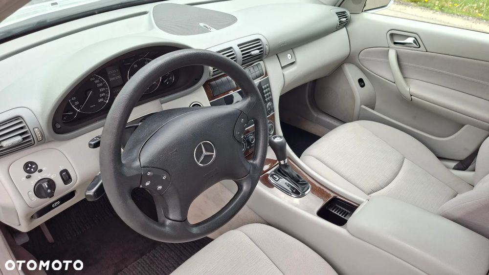 Mercedes-Benz Klasa C - 12