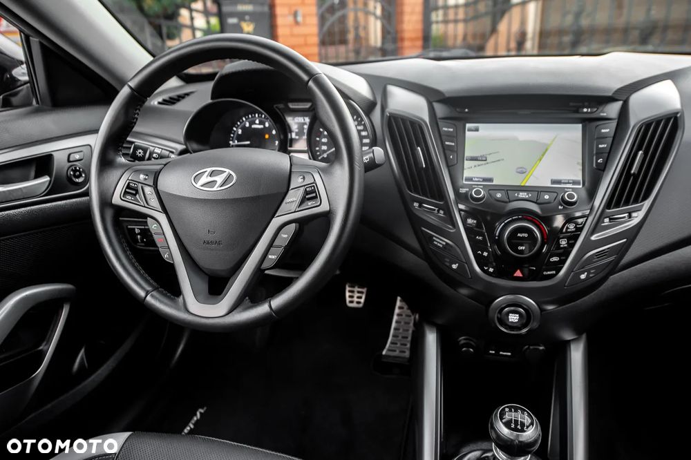 Hyundai Veloster 1.6 Turbo Premium - 22