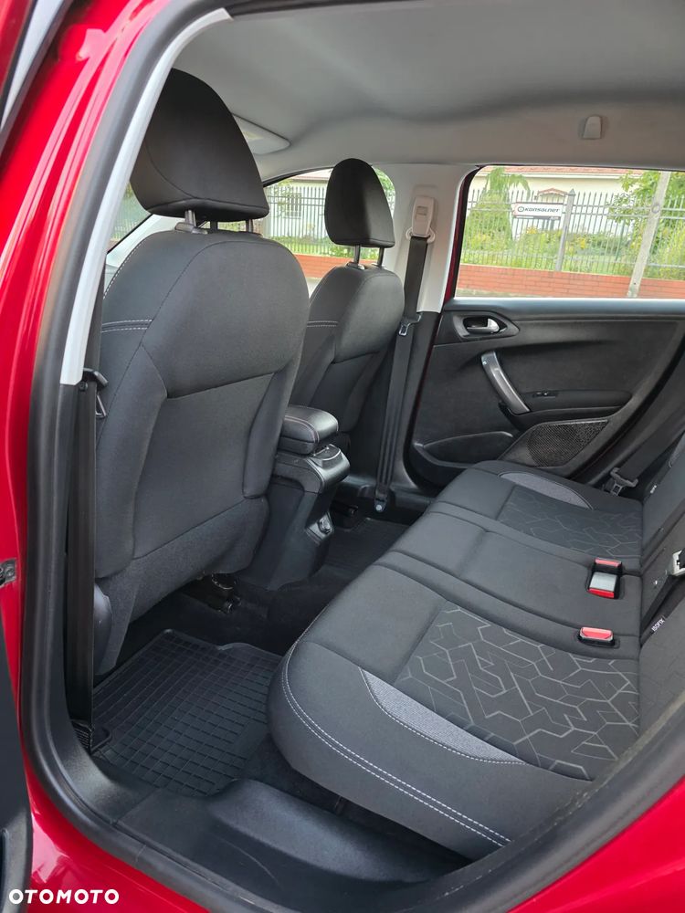 Peugeot 2008 - 23
