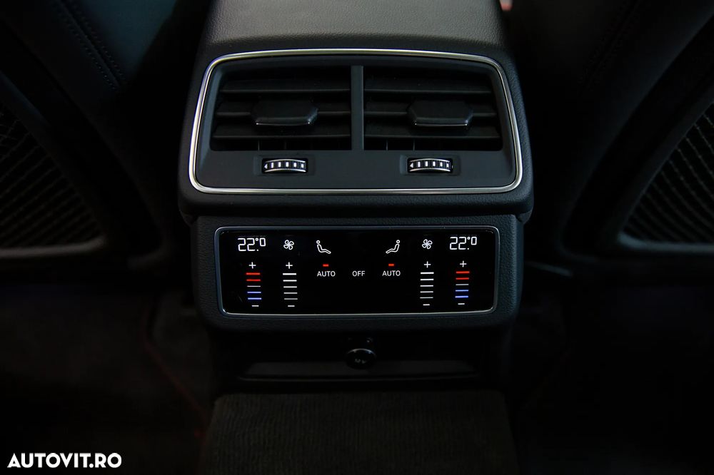 Audi RS6 Performance TFSI quattro Tiptronic MHEV - 36