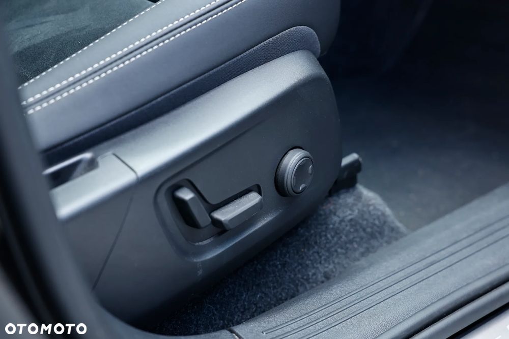 Volvo C40 Recharge Twin Motor Ultimate - 12