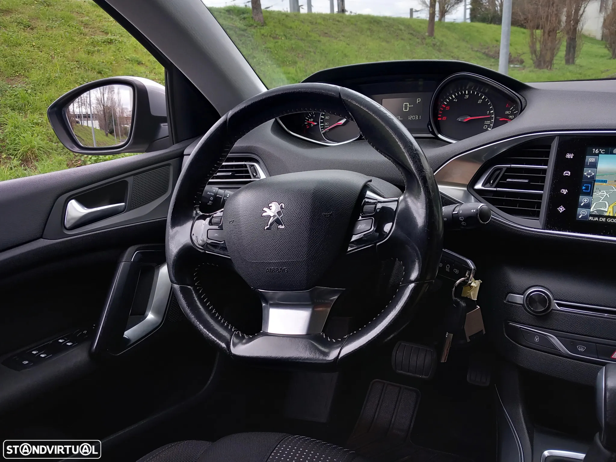 Peugeot 308 SW BlueHDi 150 EAT6 Stop & Start Allure - 19