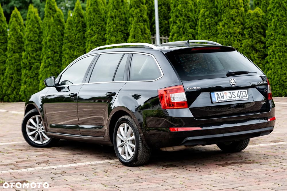 Skoda Octavia 2.0 TDI 4x4 Style DSG - 5