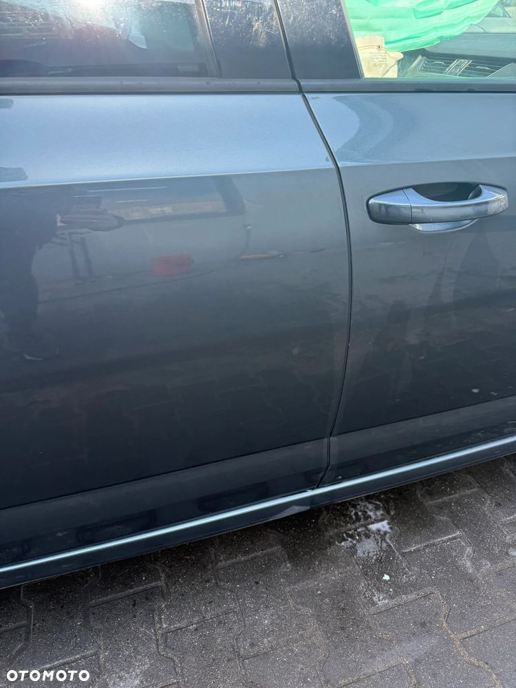 SKODA OCTAVIA III LIFT KOMBI LF7Y DRZWI PRAWE TYŁ TYLNE KOMPLETNE - 2