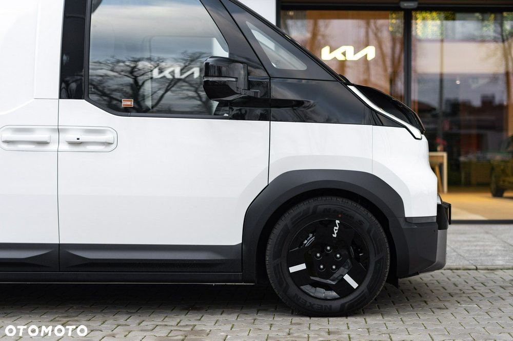 Kia PV5 - 8