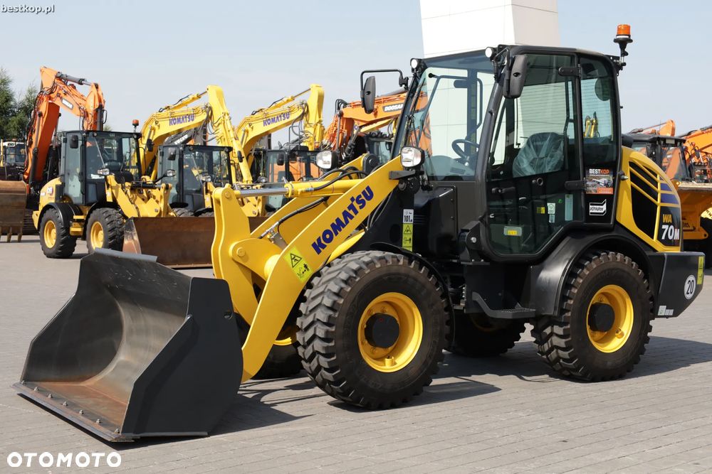 Komatsu WA70M-8 - 15