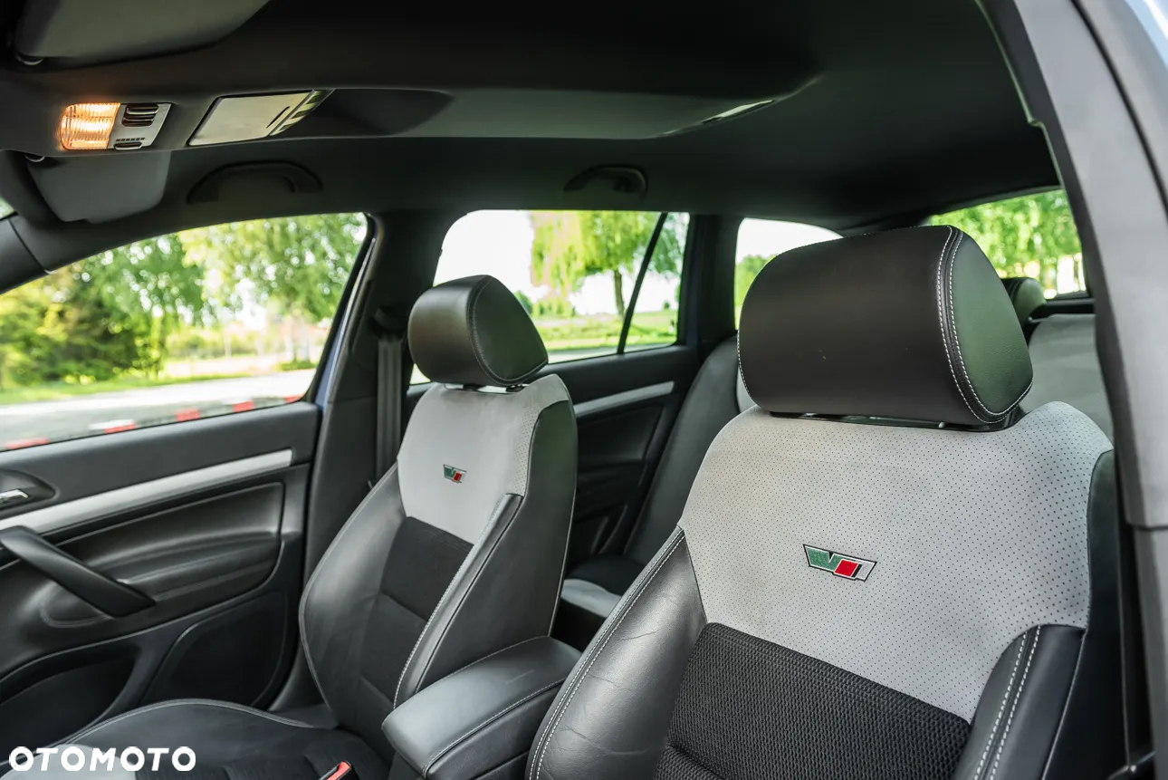 Skoda Octavia Combi 2.0 TSI RS - 17