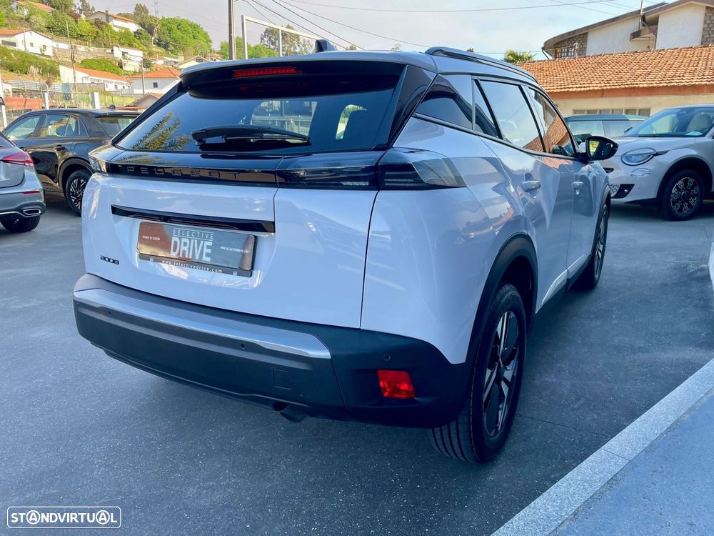 Peugeot 2008 1.2 PureTech Allure Pack - 5