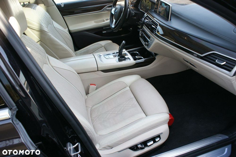 BMW Seria 7 - 15