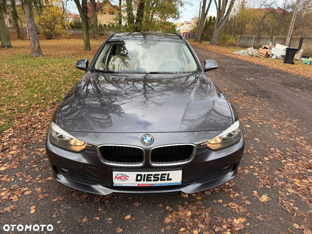 BMW Seria 3 318d DPF Touring Edition Exclusive - 5