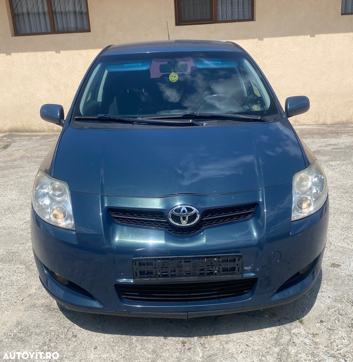 Toyota Auris 1.4 D-4D Aut Luna Plus - 4