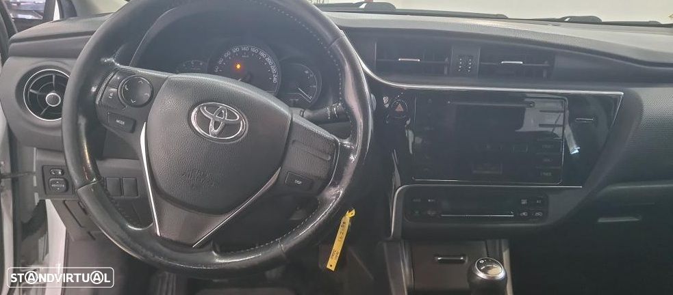 Toyota Auris 1.4 D-4D ACtive+AC - 4