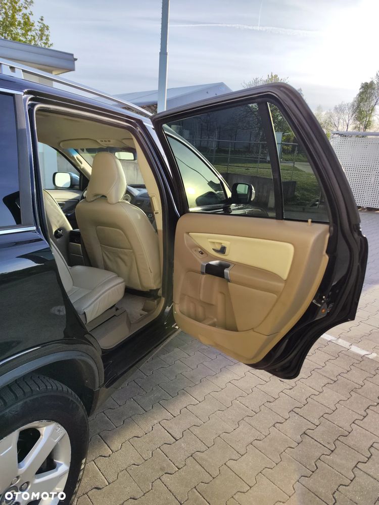 Volvo XC 90 D5 AWD Executive - 25