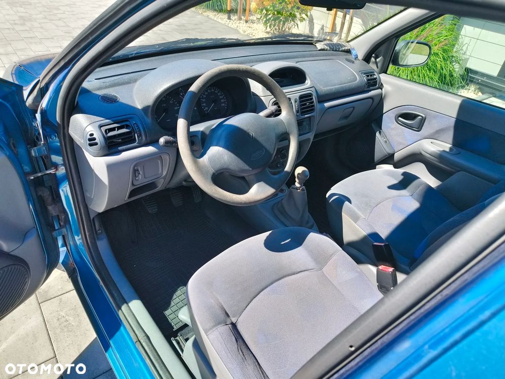 Renault Clio 1.2 Alize - 12