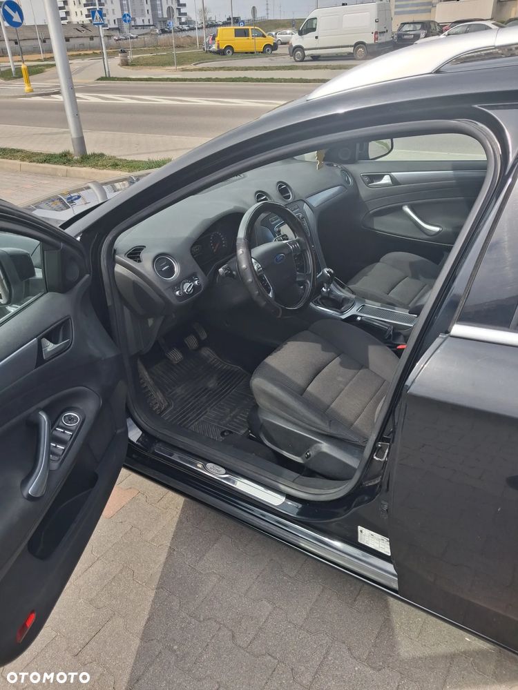 Ford Mondeo - 13