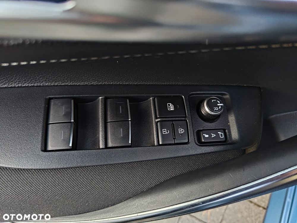 Toyota Corolla 2.0 Hybrid Selection - 15