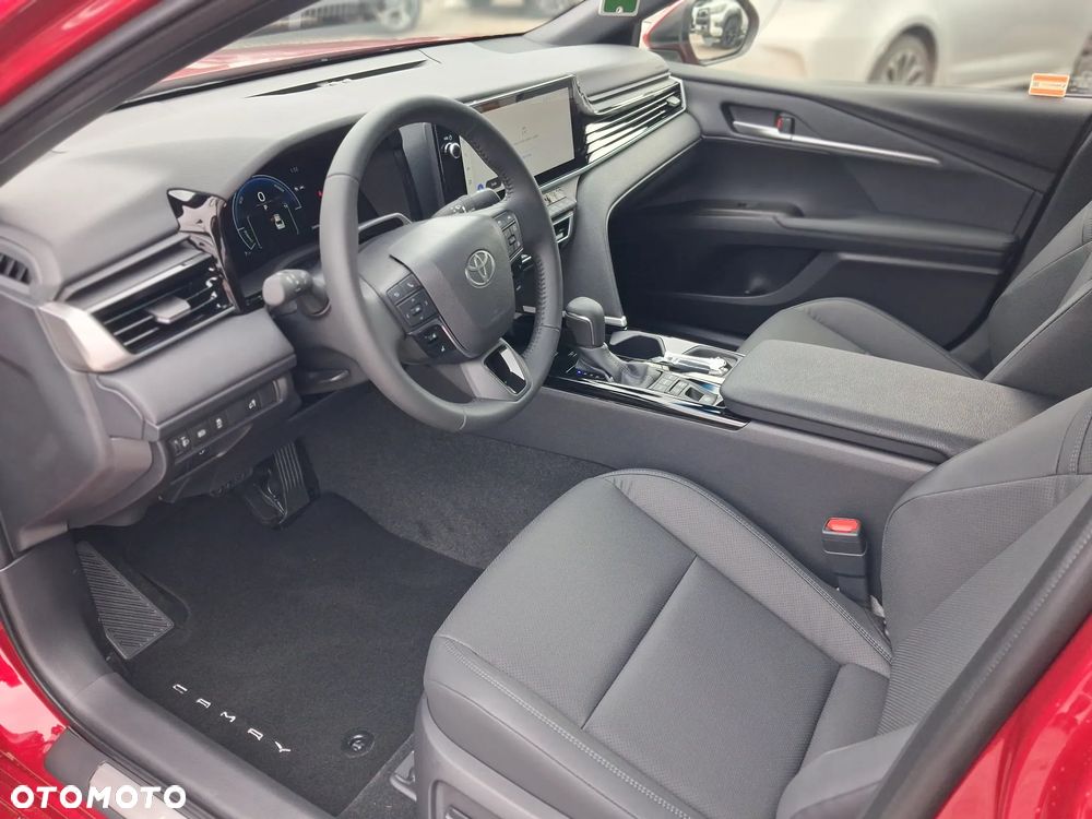 Toyota Camry 2.5 Hybrid Dynamic Force Comfort e-CVT - 17