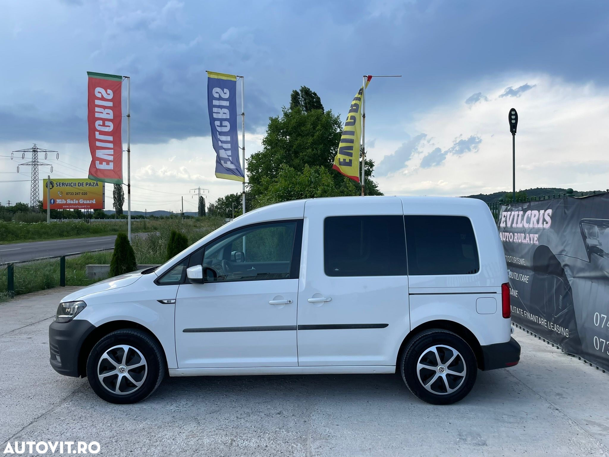 Volkswagen Caddy - 8