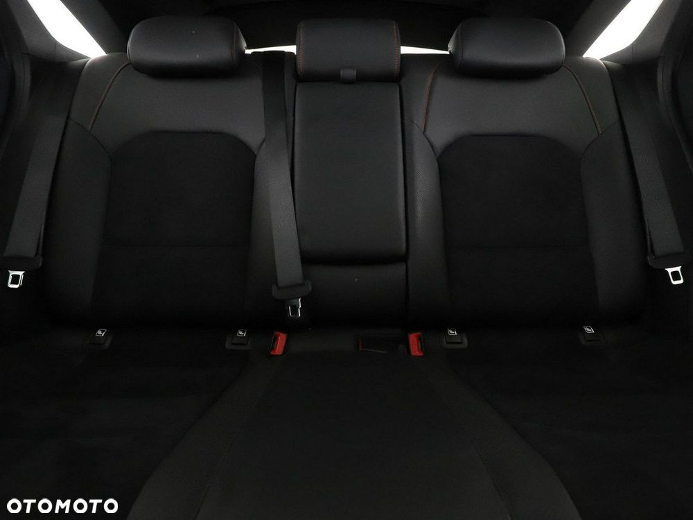 Kia ProCeed 1.6 T-GDI GT DCT - 18